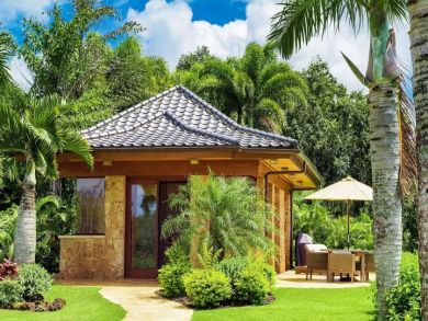 One Bedroom Secluded Hideaway Mere 150 Yard to the Beach
